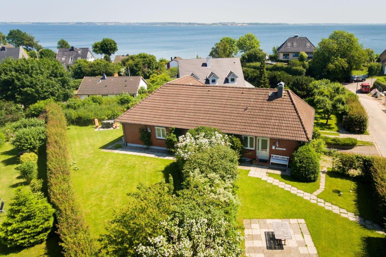 Seeblick II - Gemuetliche 60Qm - Ganzes Haus - 50M Zum Naturstrand - Mit Terrasse Und Grossem Garten Gluecksburg Exterior photo
