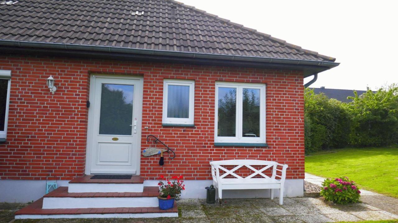 Seeblick II - Gemuetliche 60Qm - Ganzes Haus - 50M Zum Naturstrand - Mit Terrasse Und Grossem Garten Gluecksburg Exterior photo